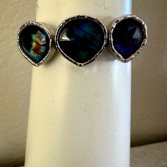 Silver and Labradorite Cuff Bracelet - Picture 3 of 9